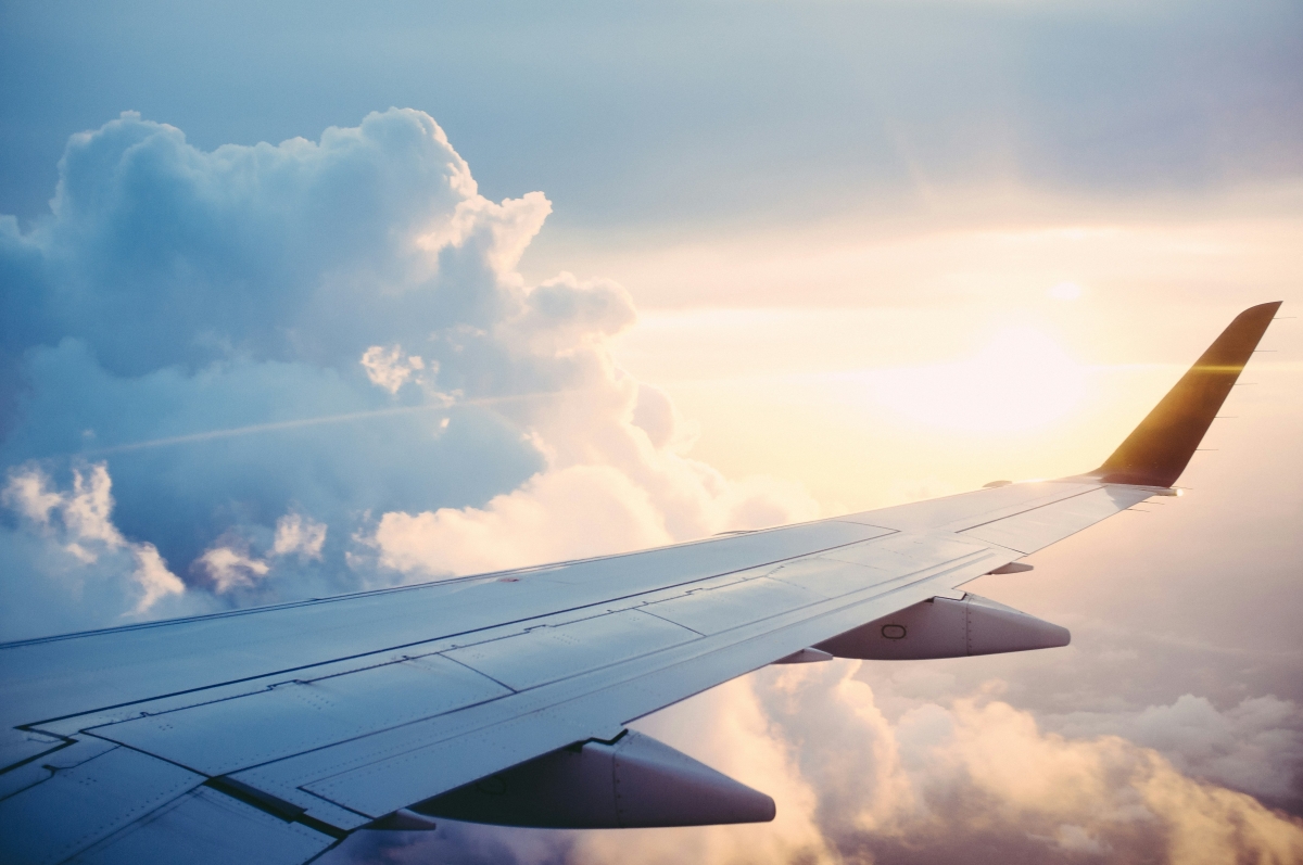 SEO offer in Quebec for return airline ticket